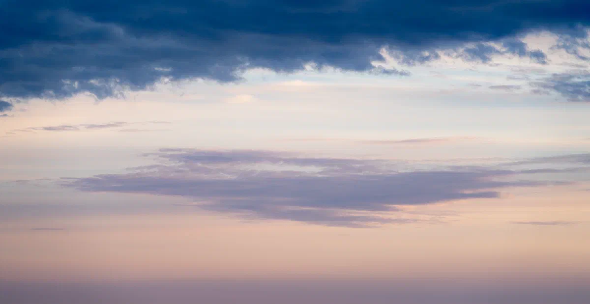 Floating Cloud, Nature 2019