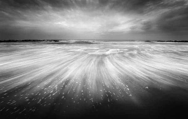Ocean Pull
