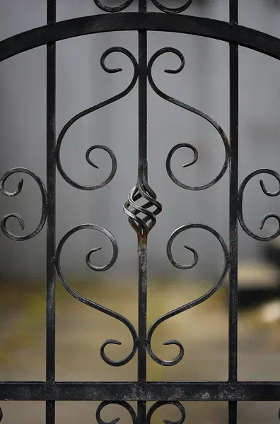 Curvature & Symmetry